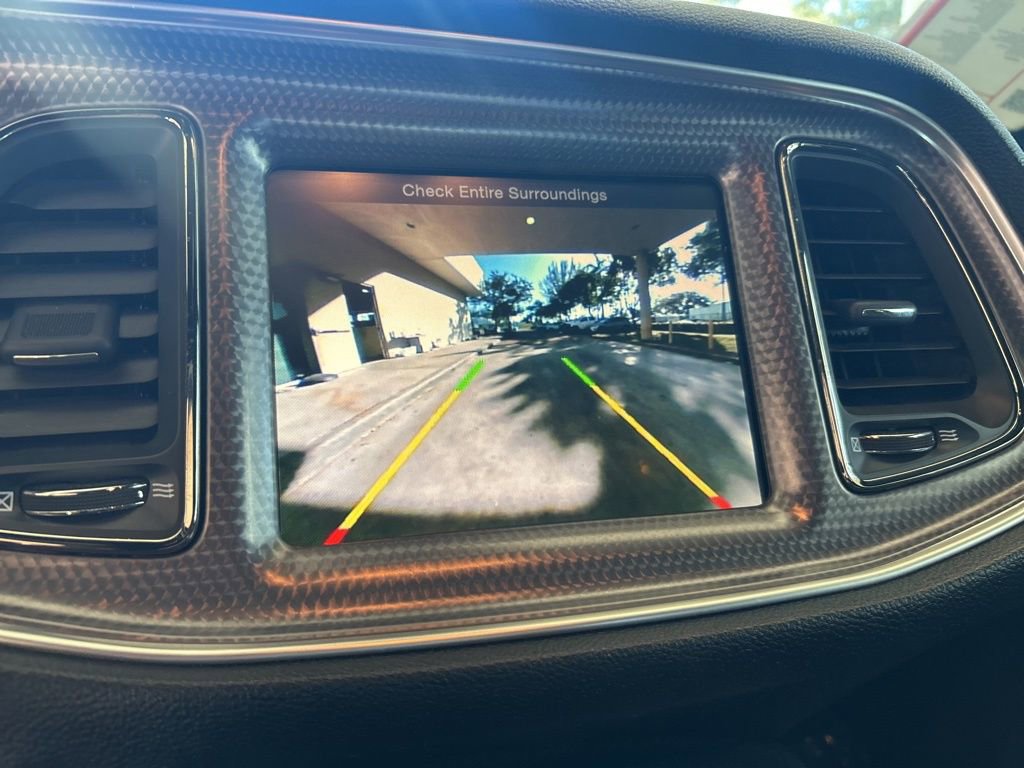 Used 2015 Dodge Challenger SRT Hellcat image 10