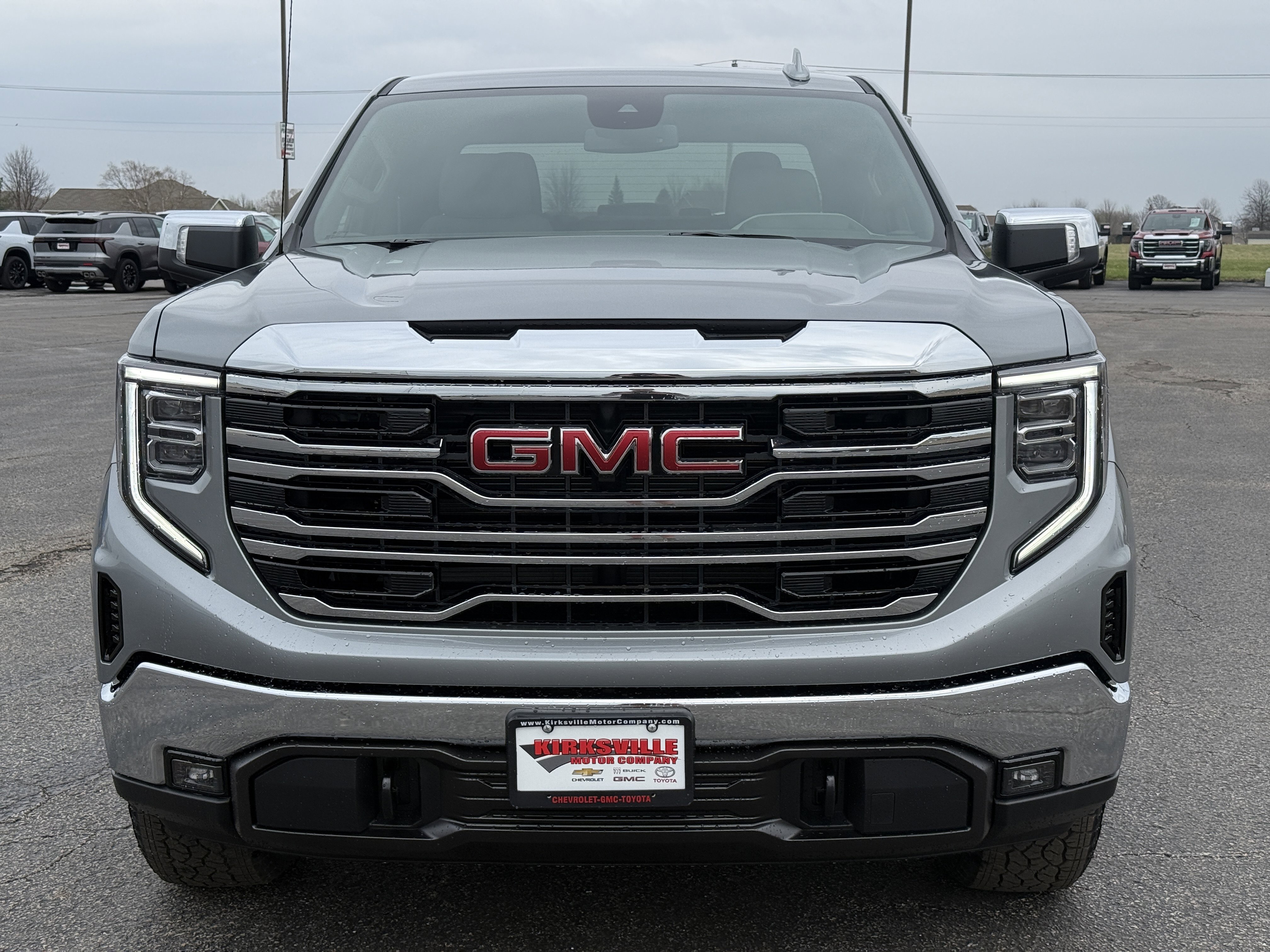 New 2026 GMC Sierra 1500 SLT w/ SLT Premium Package image 8