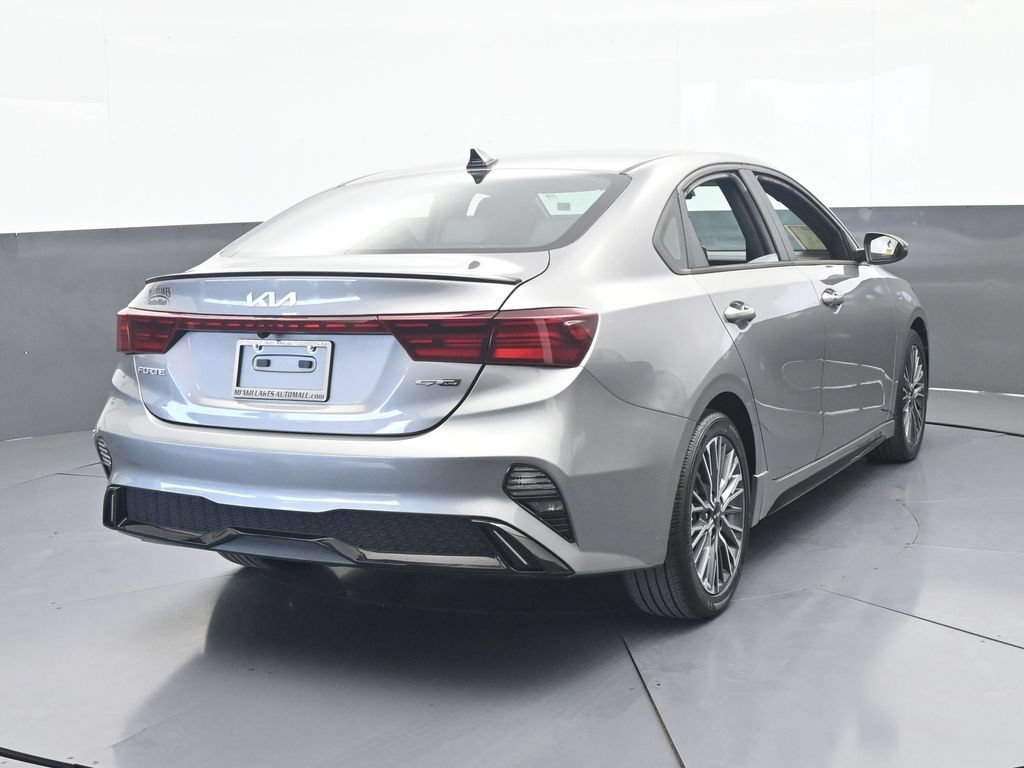 Used 2023 Kia Forte GT-Line w/ GT-Line Premium Package FWD image 5