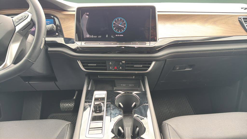 Used 2024 Volkswagen Atlas SE image 8