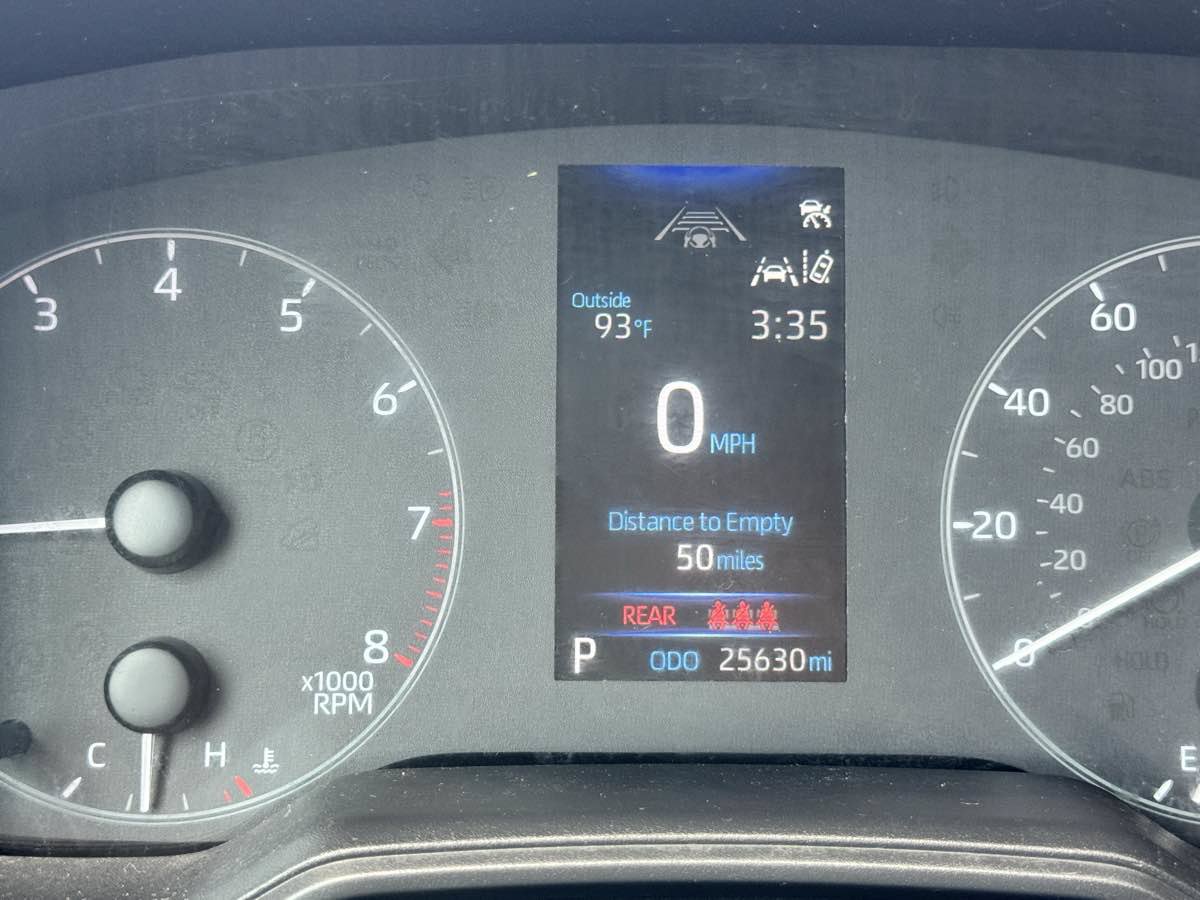Used 2024 Toyota Corolla SE FWD image 11