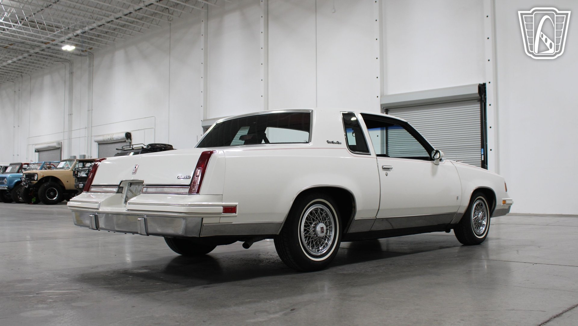 Used 1988 Oldsmobile Cutlass Supreme Classic Brougham RWD image 23