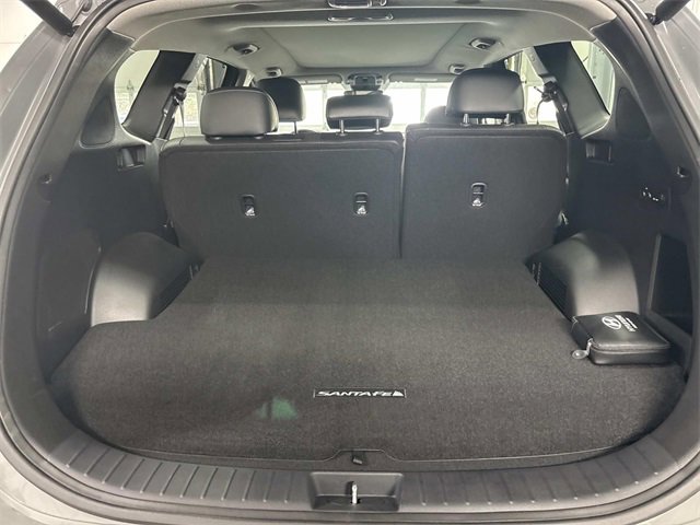Used 2023 Hyundai Santa Fe Limited w/ Cargo Package image 26