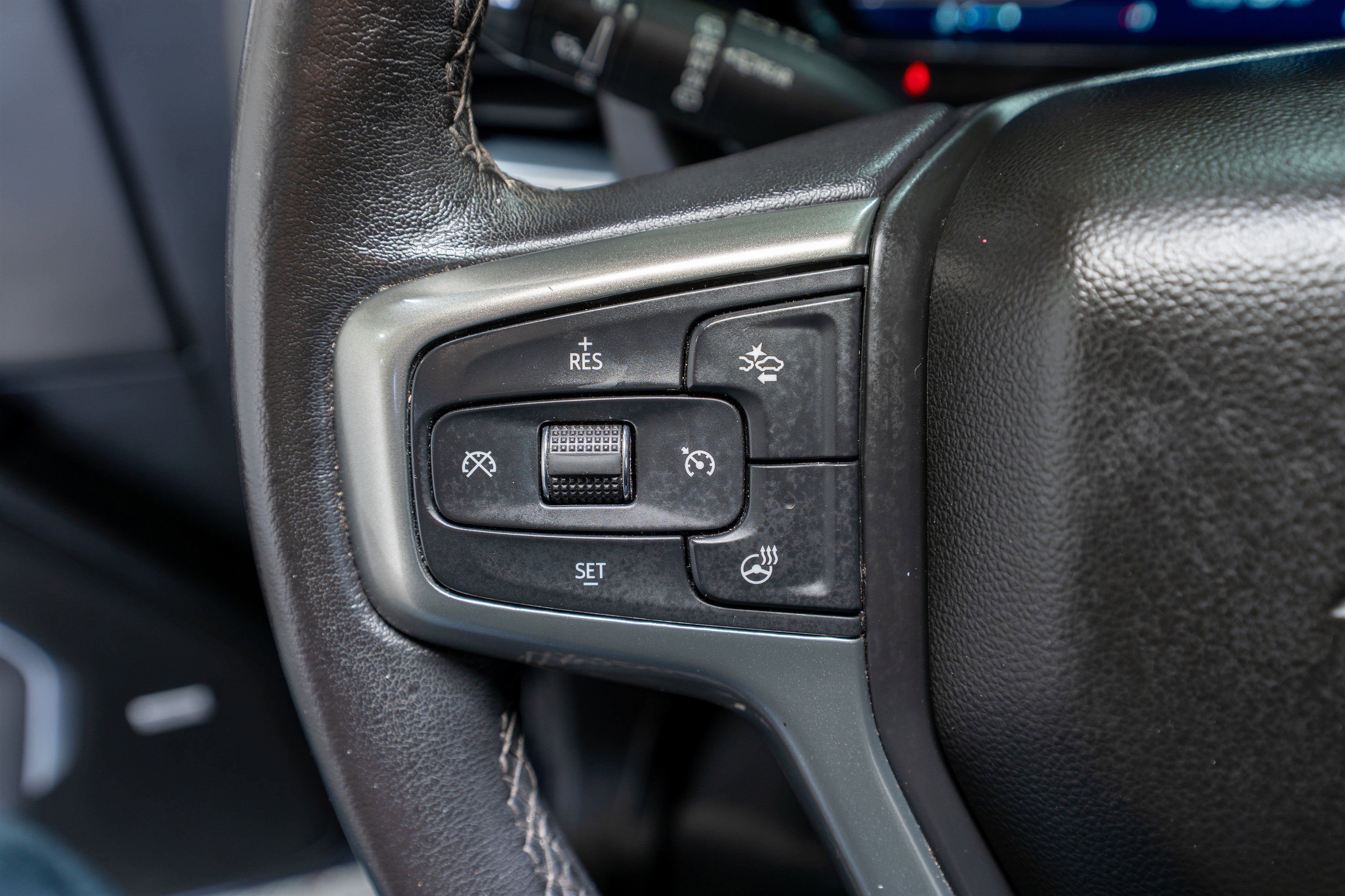 Used 2022 Chevrolet Tahoe LT w/ Luxury Package image 25