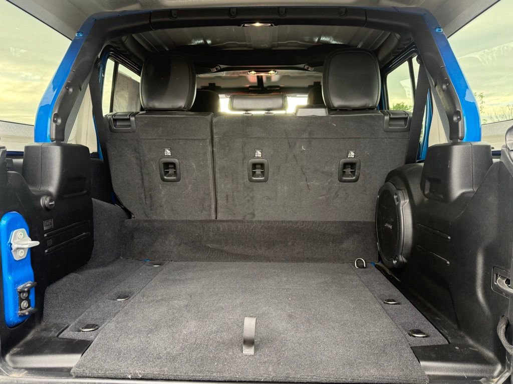 Used 2022 Jeep Wrangler Unlimited Rubicon 4xe w/ Cold Weather Group image 7