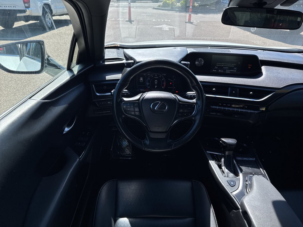 Used 2019 Lexus UX 200 w/ Accessory Package FWD image 12