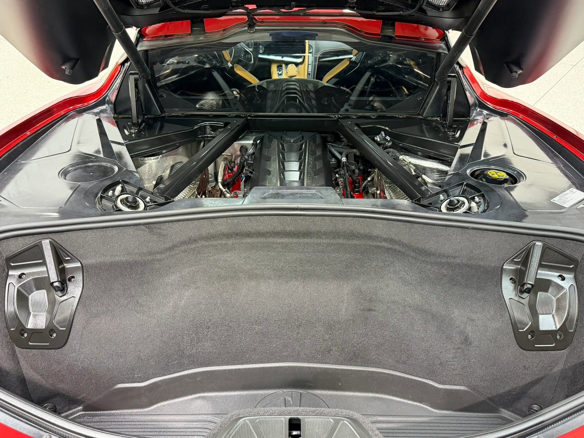 Used 2022 Chevrolet Corvette Stingray Preferred Cpe w/ Body-Color Dual Roof Package image 23