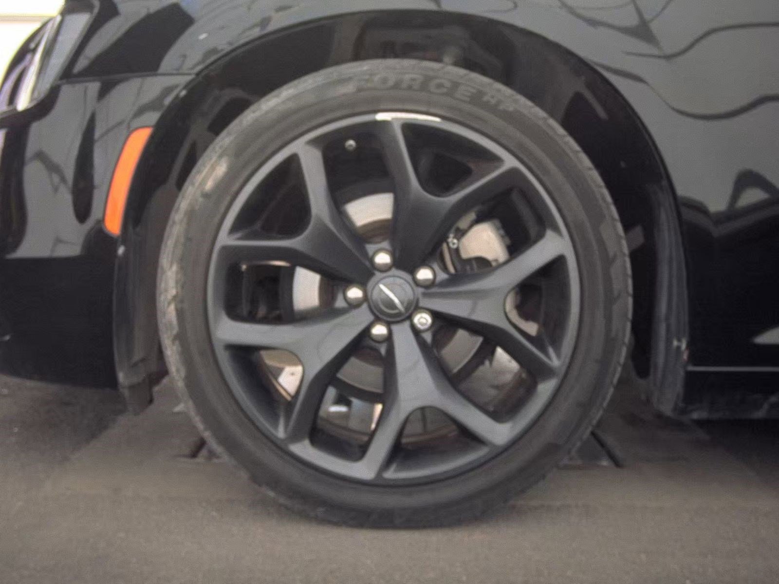 Used 2022 Chrysler 300 Touring w/ Sport Appearance Package RWD image 10