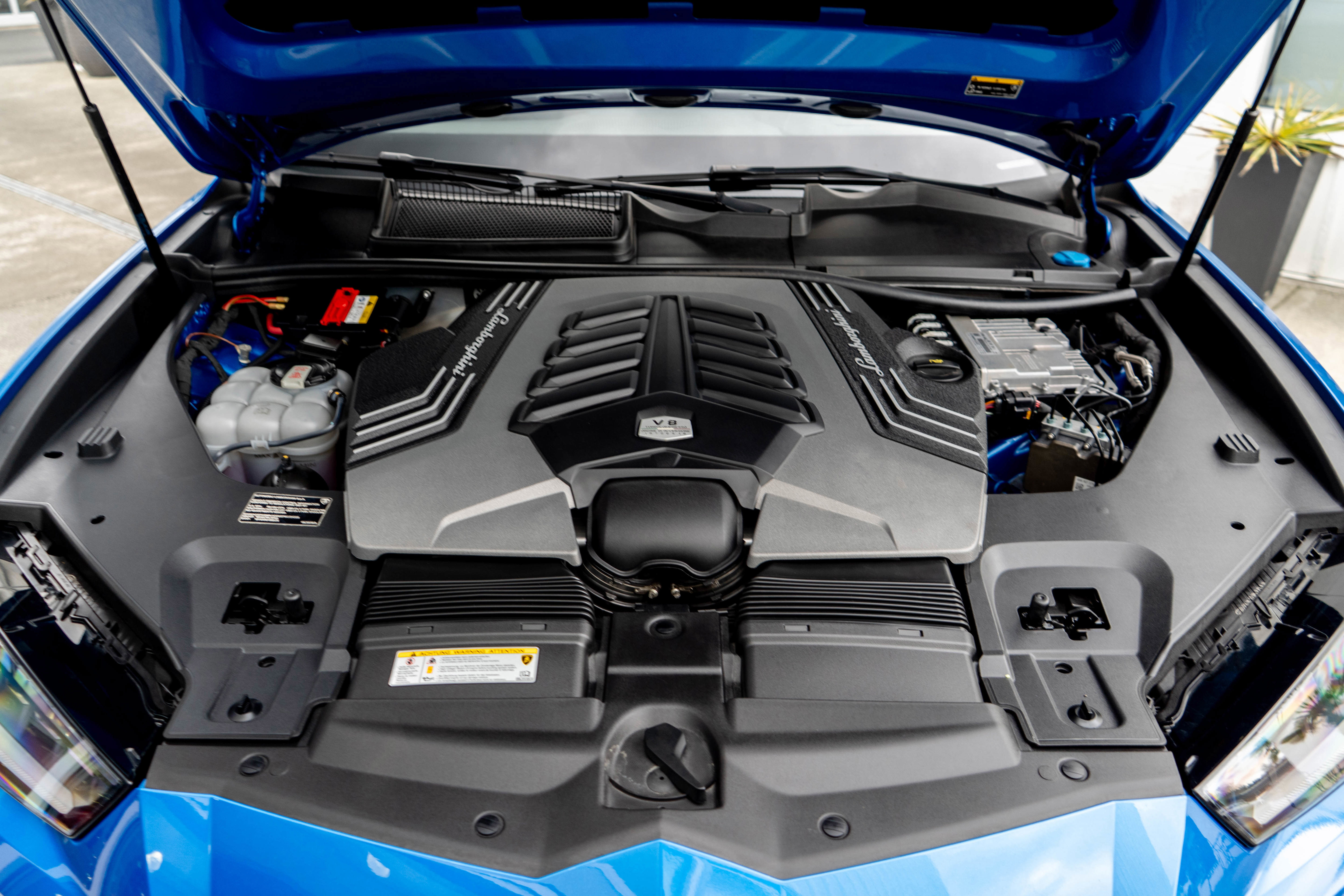 Used 2021 Lamborghini Urus image 32