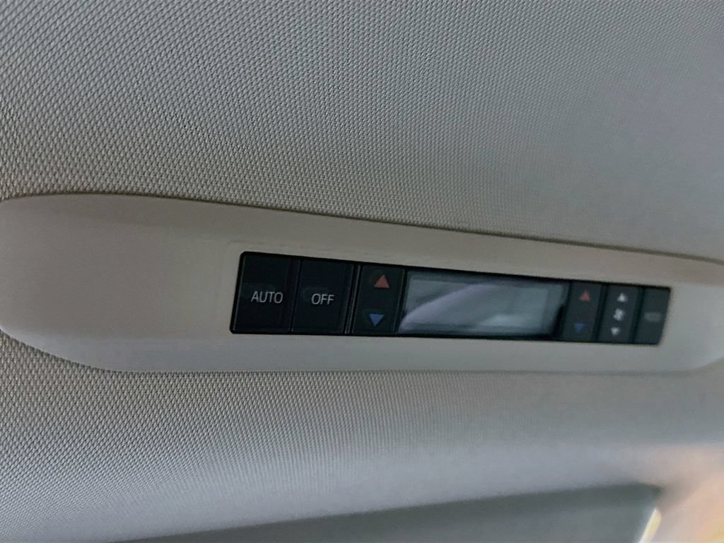 Certified 2024 Toyota Sienna Limited AWD/4WD image 28