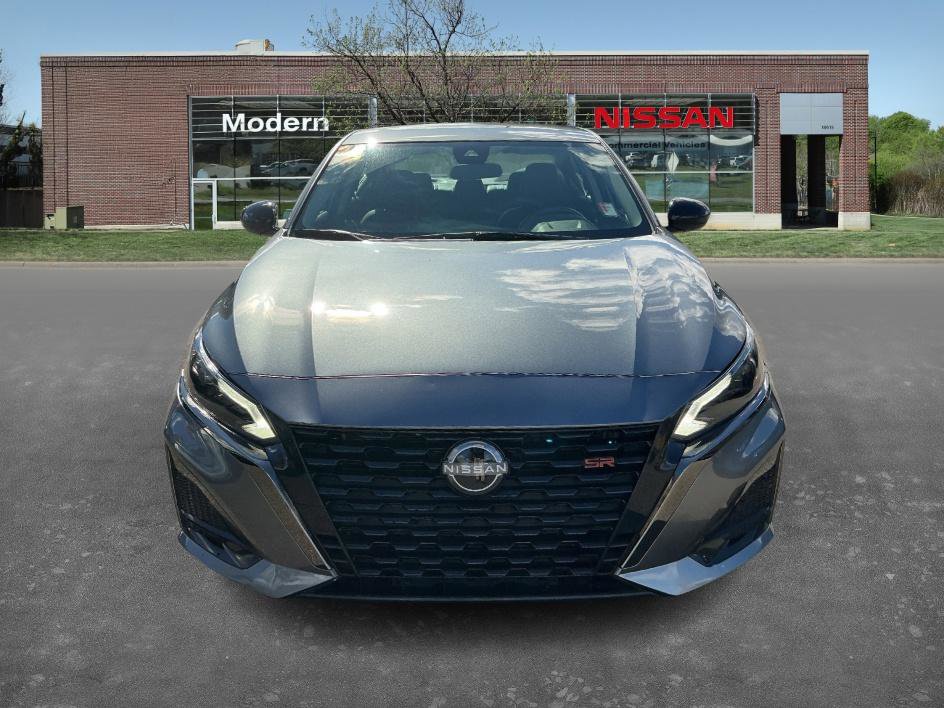 Certified 2023 Nissan Altima 2.5 SR image 6