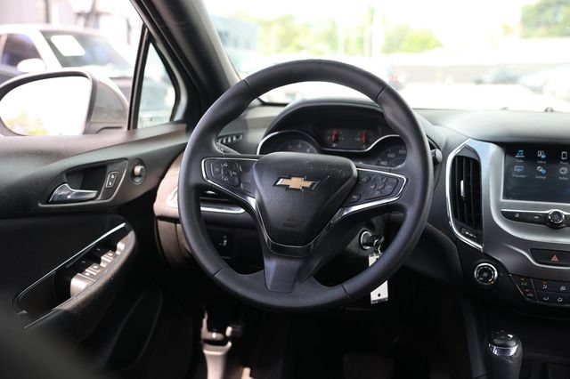 Used 2017 Chevrolet Cruze LT w/ RS Package FWD image 27