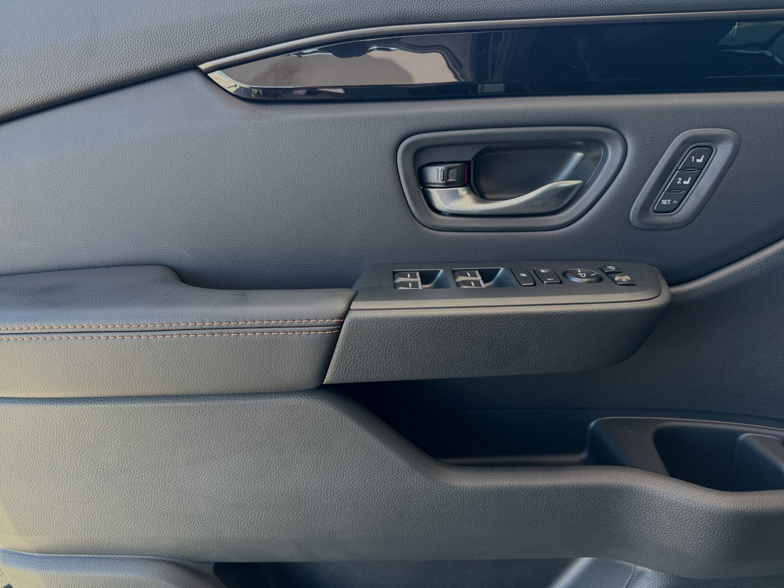 New 2025 Honda Pilot TrailSport image 11