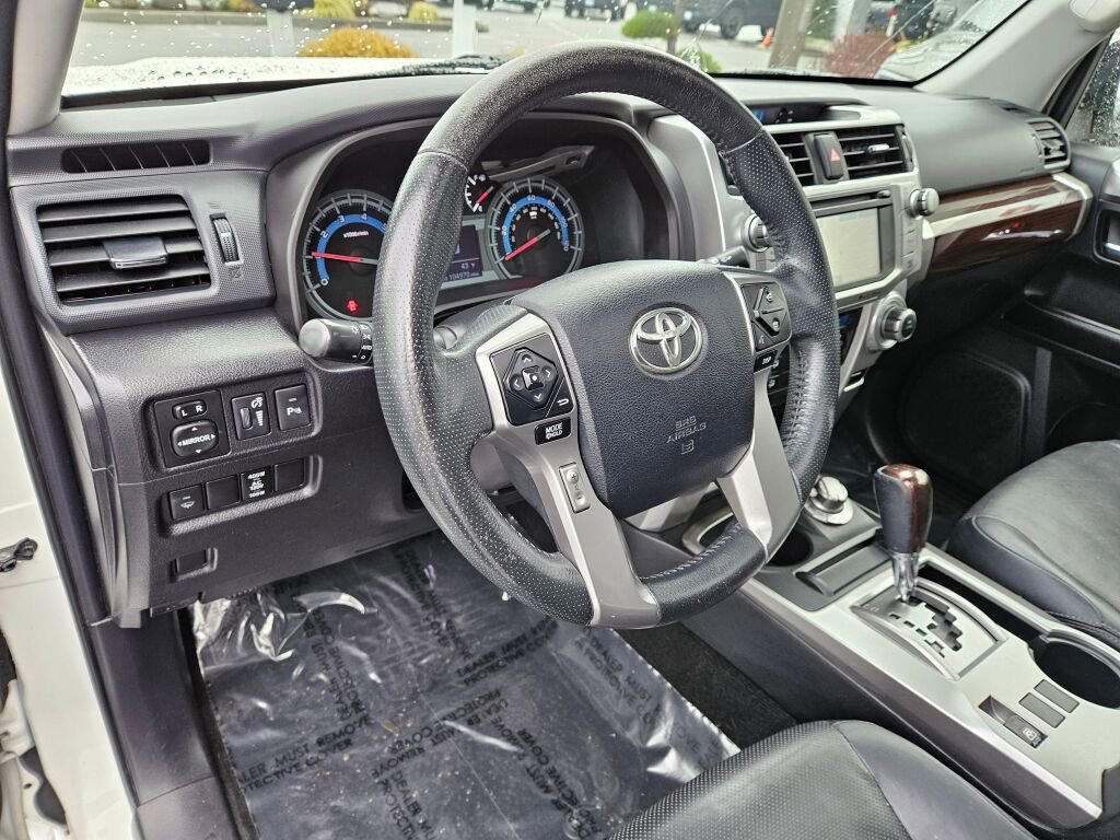 Used 2015 Toyota 4Runner Limited AWD/4WD image 14