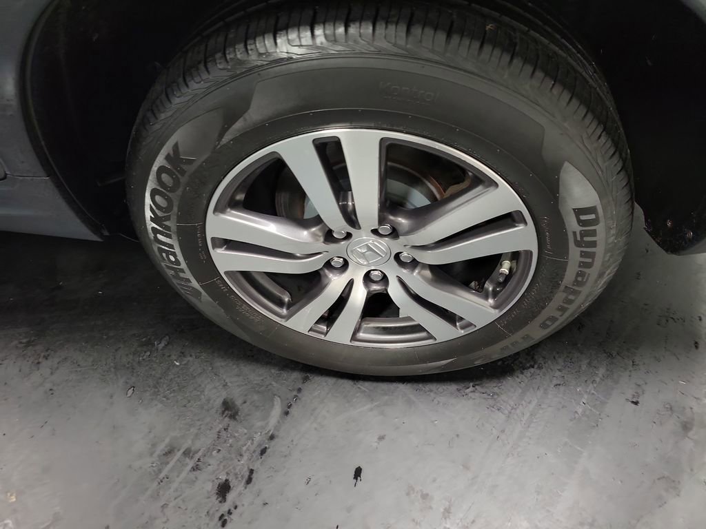 Used 2017 Honda Pilot EX-L image 10