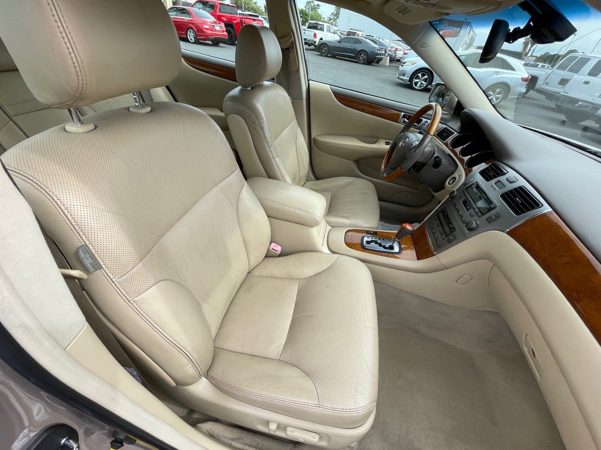 Used 2005 Lexus ES 330 FWD image 24