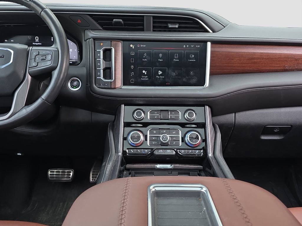 Used 2023 GMC Yukon Denali Ultimate AWD/4WD image 13