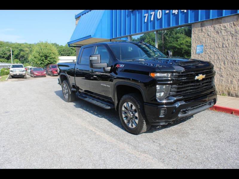 Used 2024 Chevrolet Silverado 2500 Custom w/ Custom Value Package AWD/4WD image 1