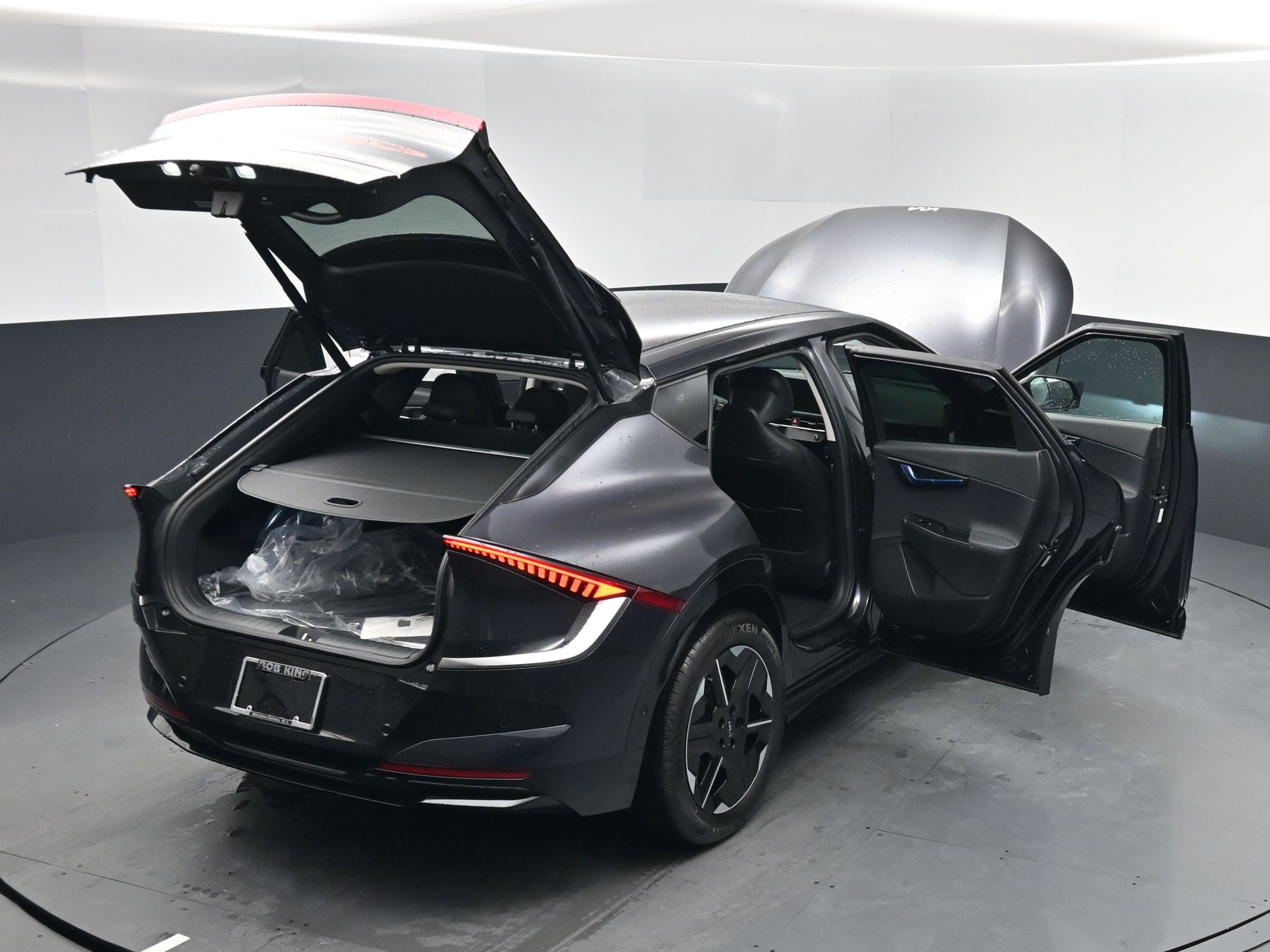 New 2025 Kia EV6 Wind image 17