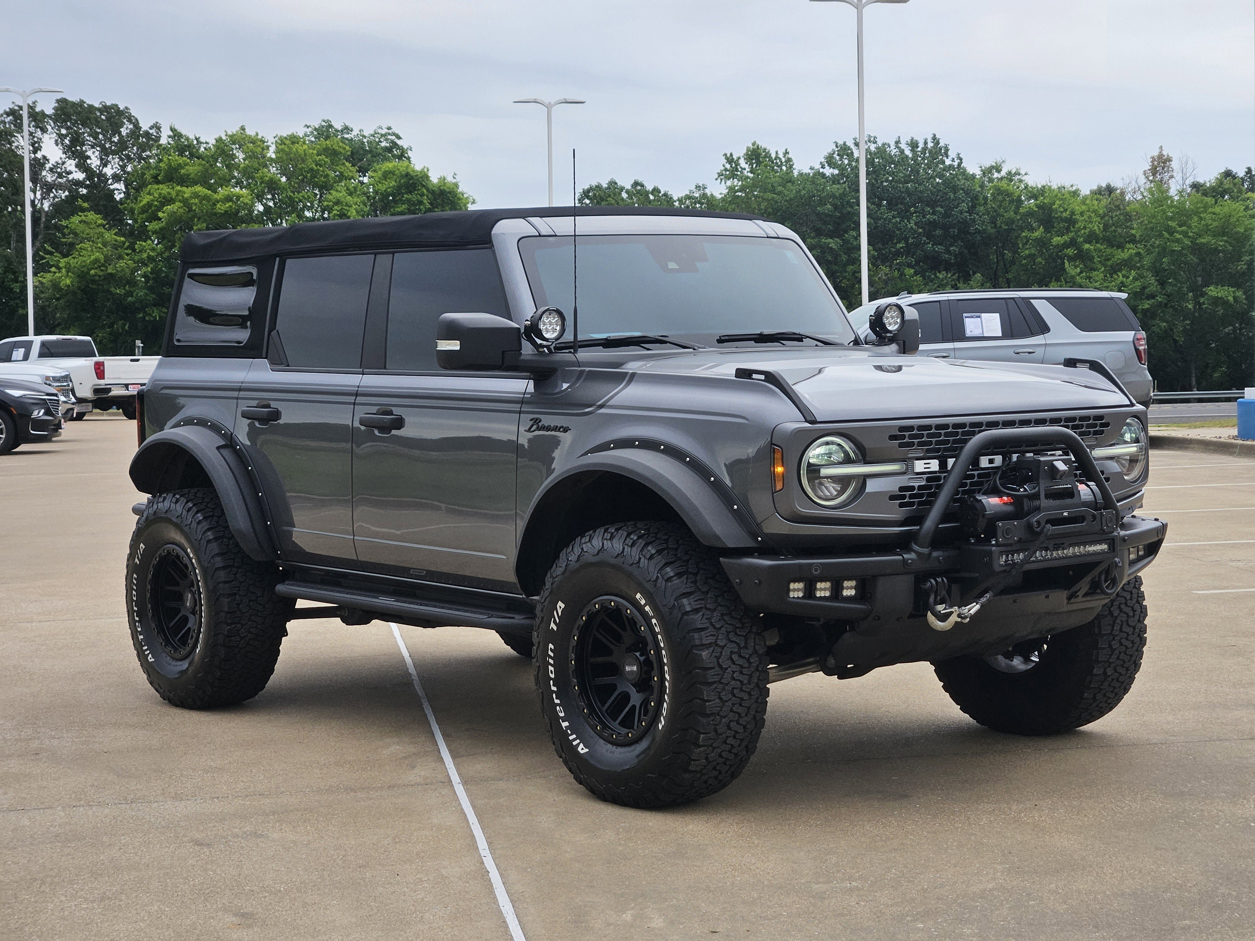Used 2023 Ford Bronco Badlands AWD/4WD image 3