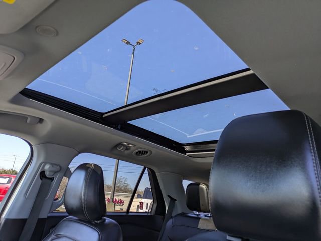 Used 2022 Ford Explorer XLT w/ Equipment Group 202A image 26