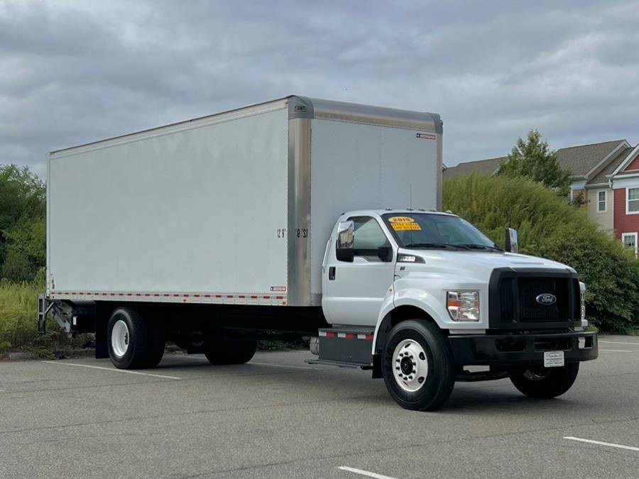 Used 2019 Ford F750 2WD Regular Cab Super Duty image 2