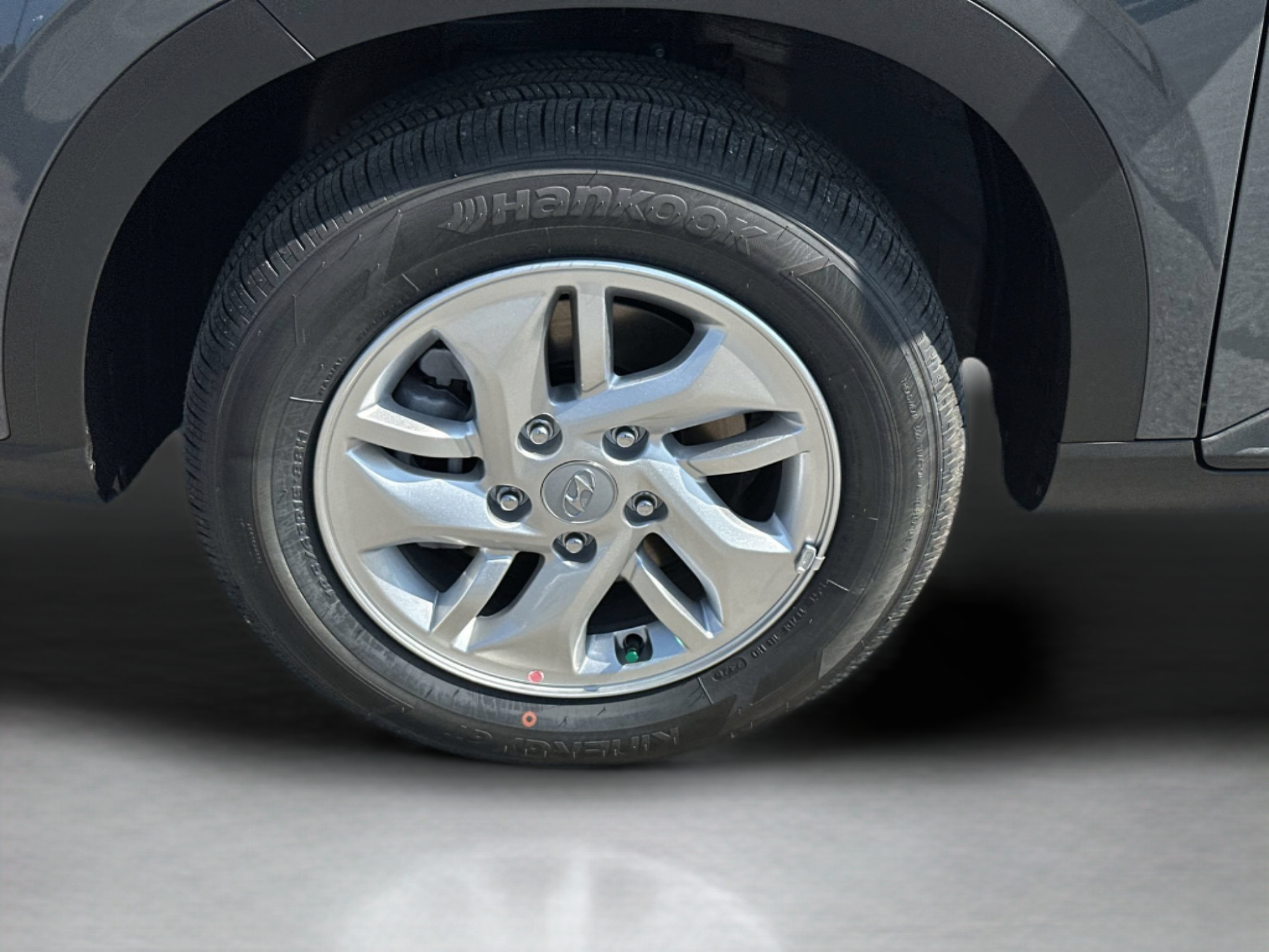 New 2026 Hyundai Venue SE FWD image 19