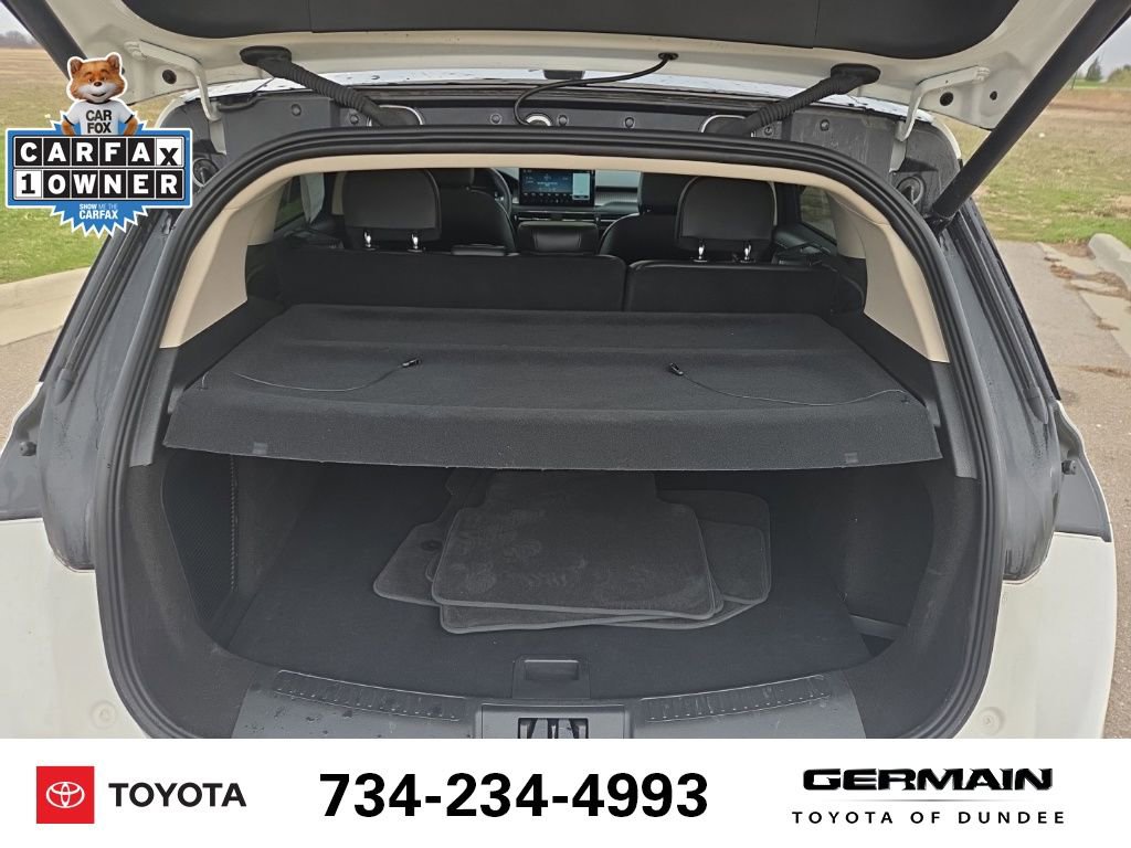 Used 2024 Lincoln Corsair AWD w/ Equipment Group 101A image 22