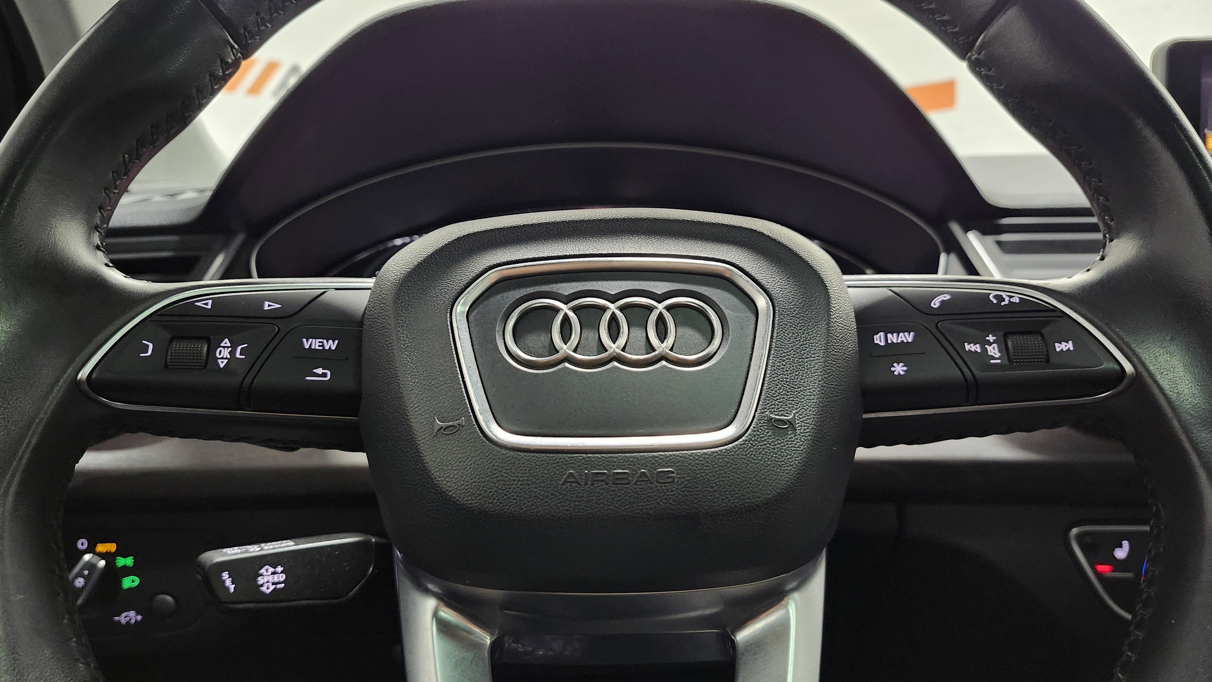 Used 2020 Audi Q5 Premium w/ Convenience Package image 29