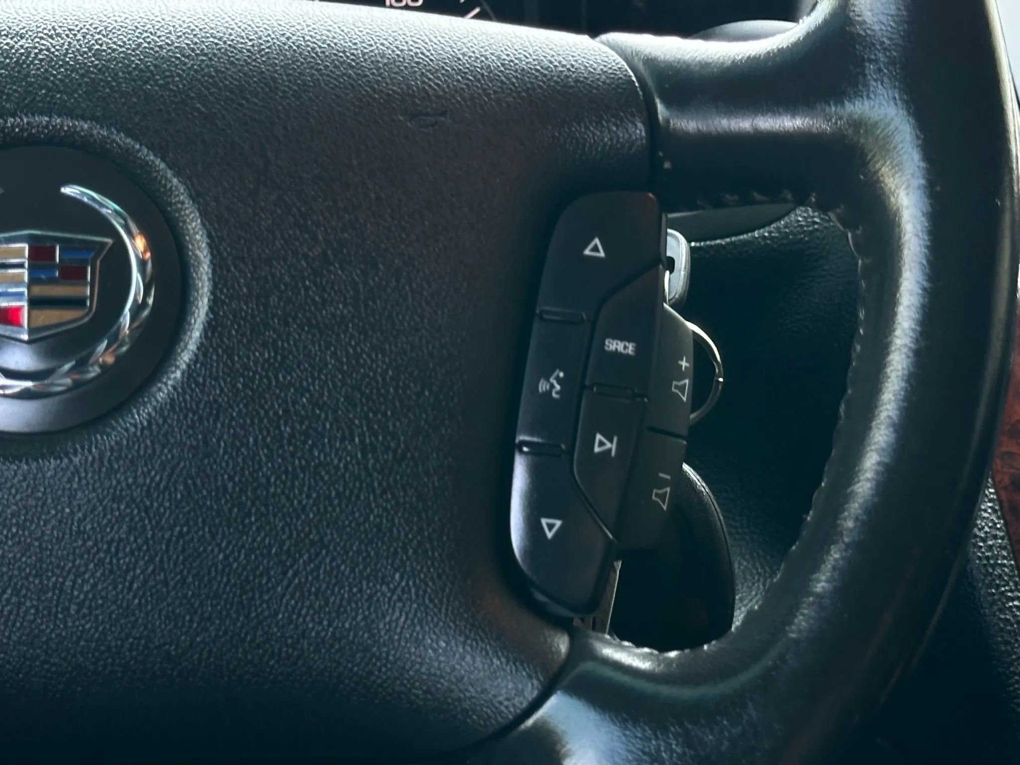 Used 2006 Cadillac DTS FWD image 35