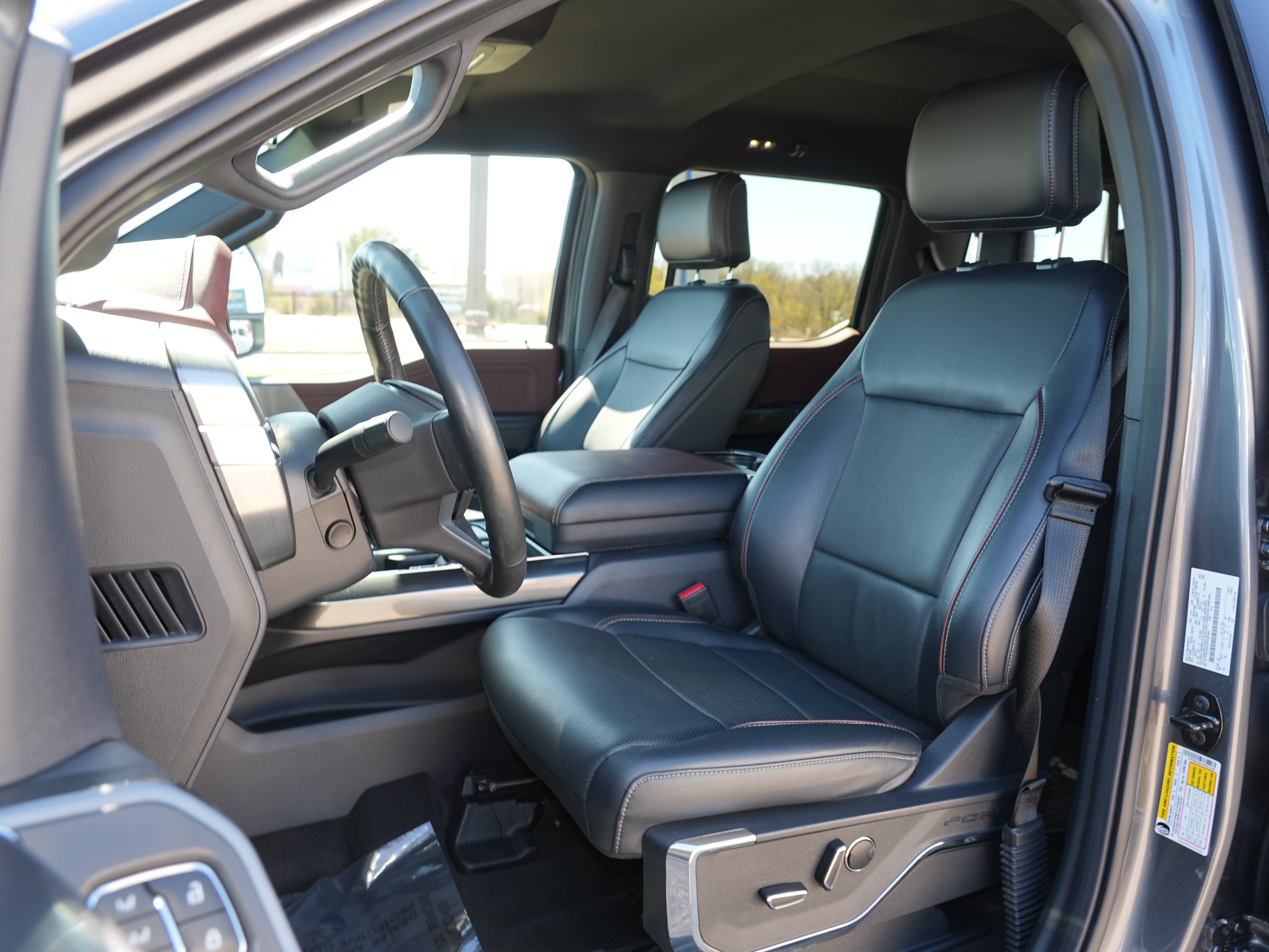 Used 2023 Ford F150 Lariat w/ Equipment Group 502A High AWD/4WD image 14