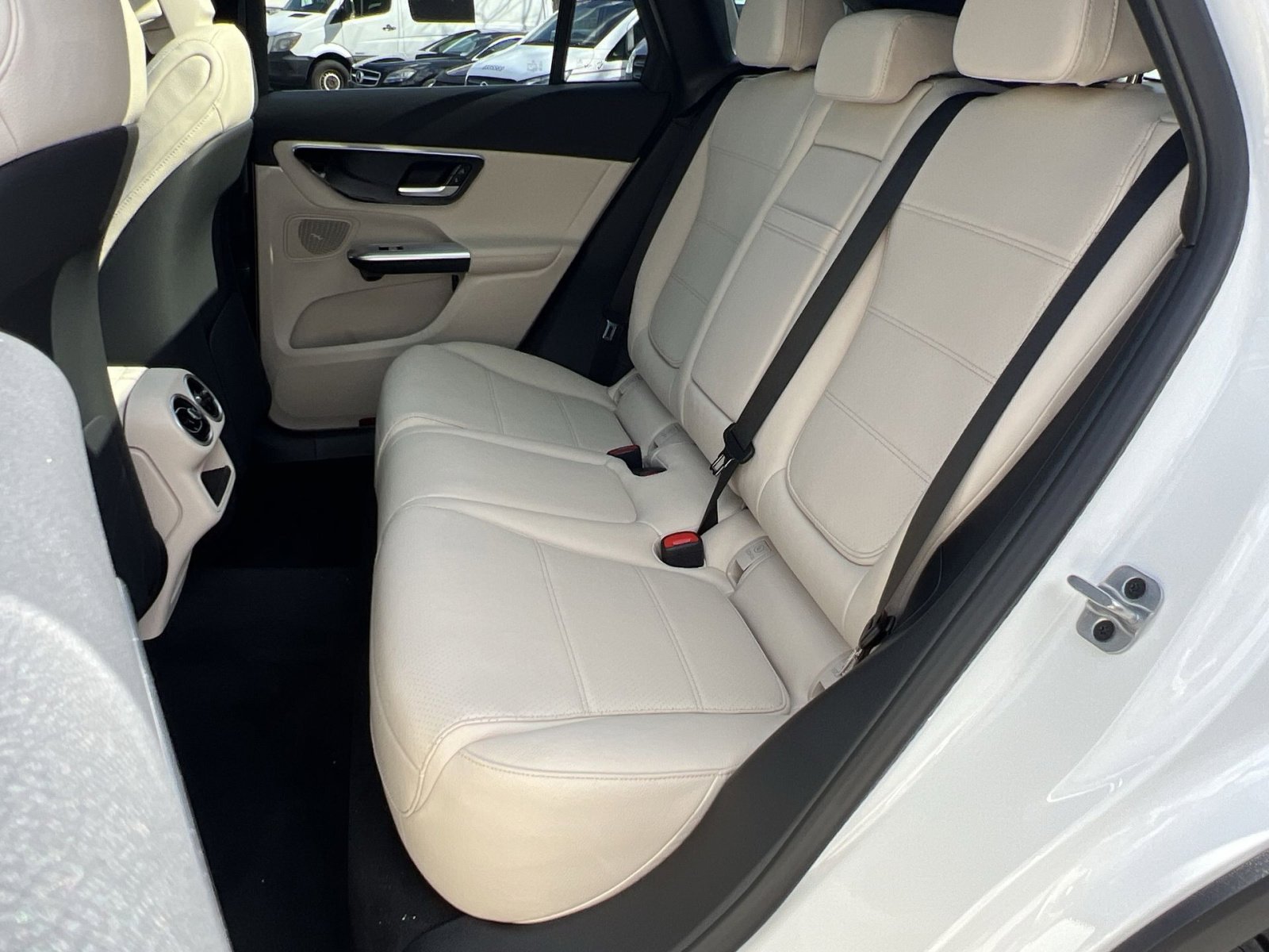 New 2026 Mercedes-Benz GLC 300 4MATIC image 23