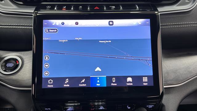 Used 2022 Jeep Grand Cherokee L Limited image 23