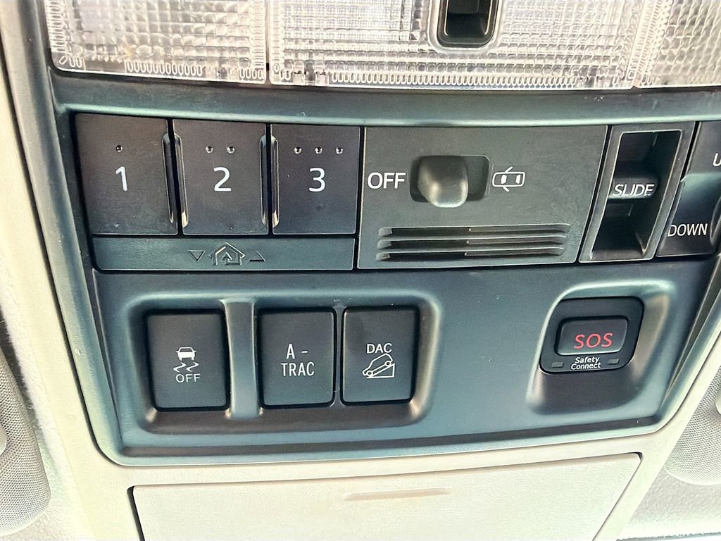 Used 2014 Toyota 4Runner Limited AWD/4WD image 12
