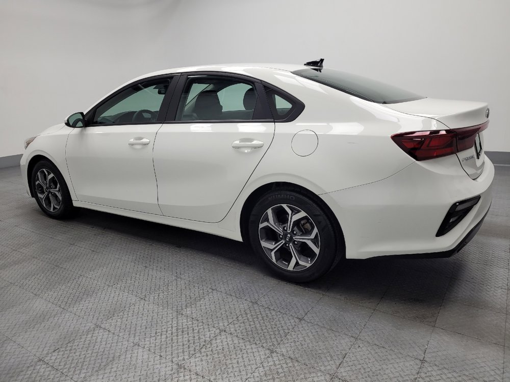 Used 2019 Kia Forte LXS FWD image 3