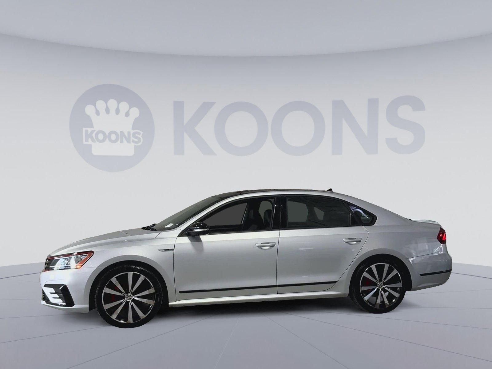 Used 2018 Volkswagen Passat 3.6 FWD image 7