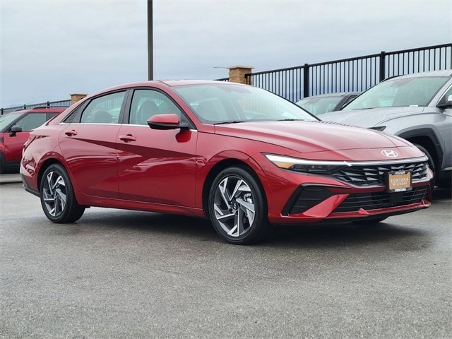 New 2025 Hyundai Elantra Limited image 28