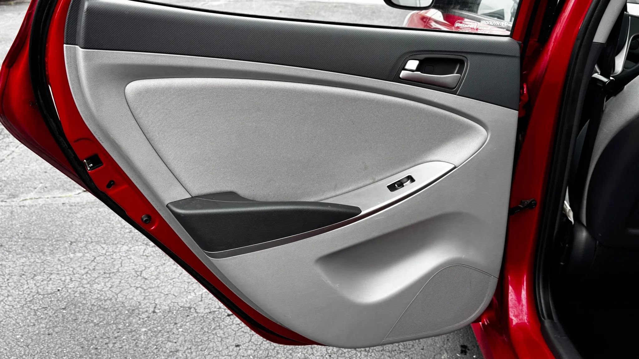 Used 2015 Hyundai Accent GLS image 12