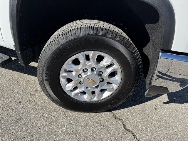 Used 2024 Chevrolet Silverado 2500 LTZ w/ LTZ Convenience Package image 39