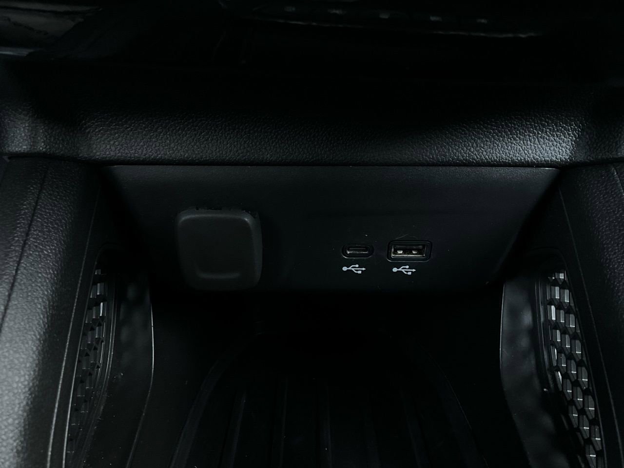 Used 2025 Chevrolet TrailBlazer LT image 23