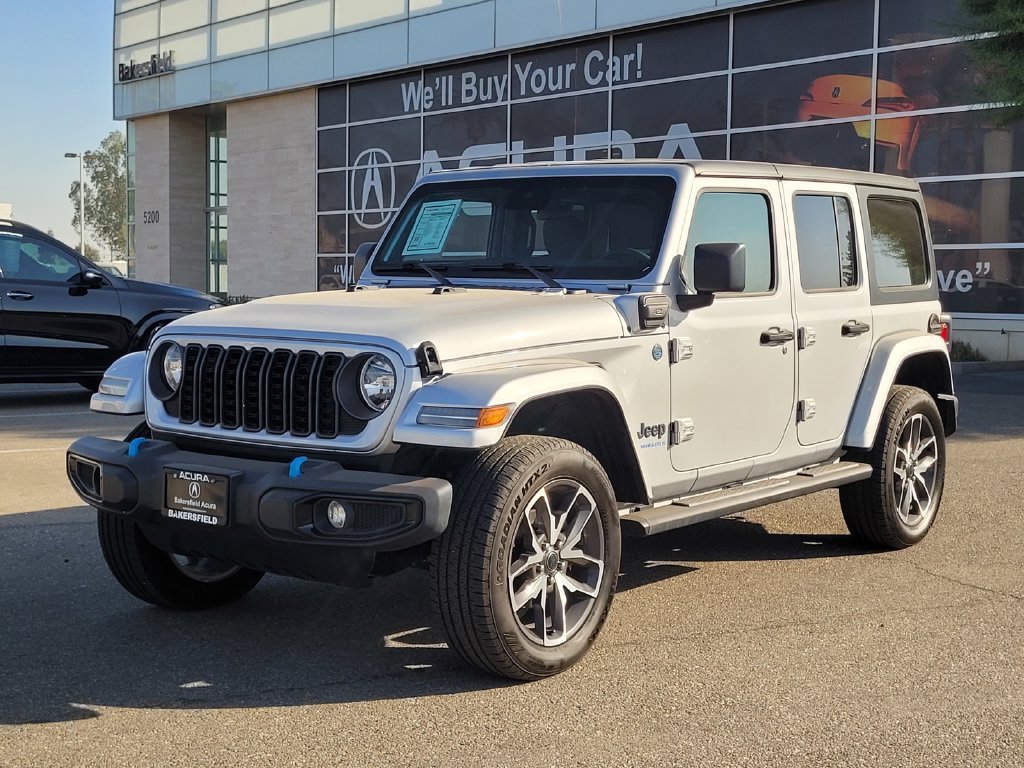 Used 2024 Jeep Wrangler Unlimited w/ Convenience Group AWD/4WD image 10
