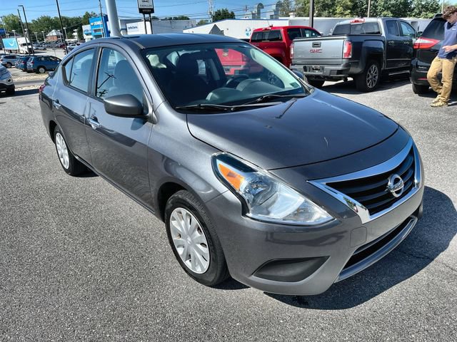 Used 2018 Nissan Versa SV FWD image 11