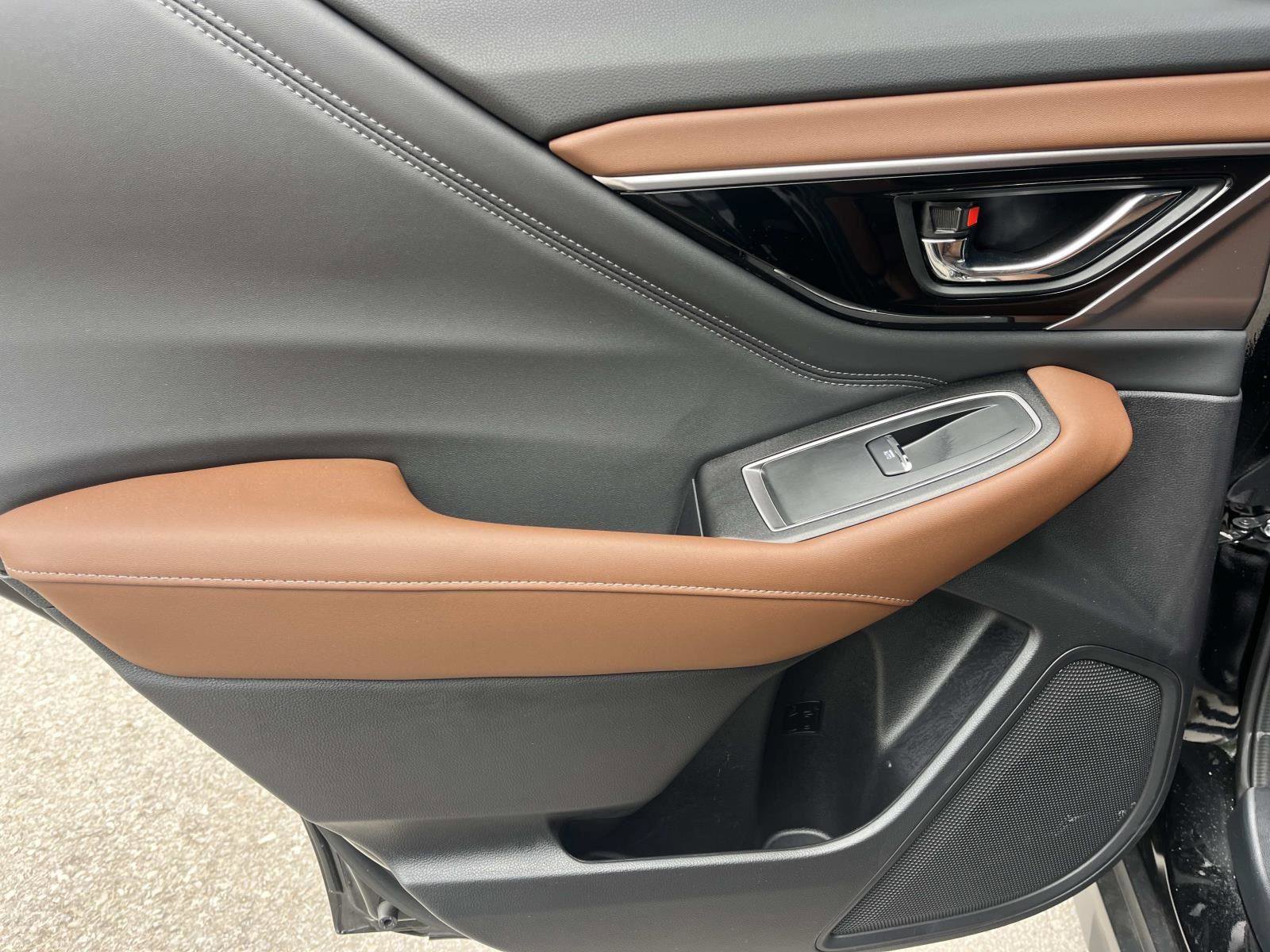 Used 2025 Subaru Outback Touring XT AWD/4WD image 17