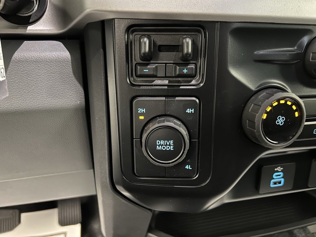 New 2026 Ford F550 4x4 Regular Cab Super Duty image 14