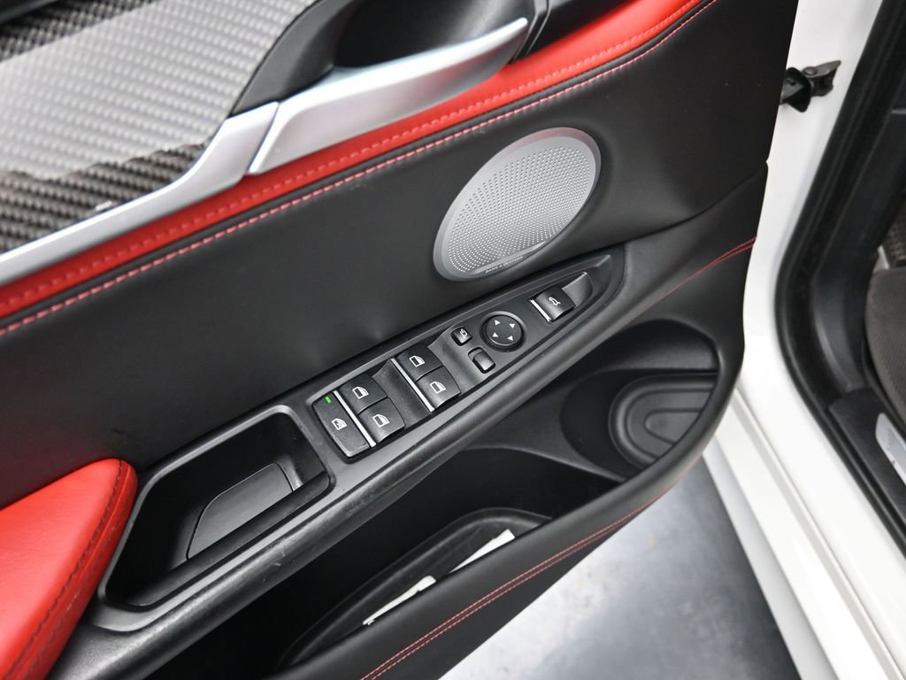 Used 2017 BMW X5 M image 17