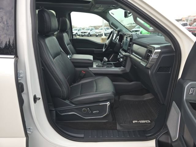 Used 2021 Ford F150 Lariat w/ Equipment Group 502A High image 5