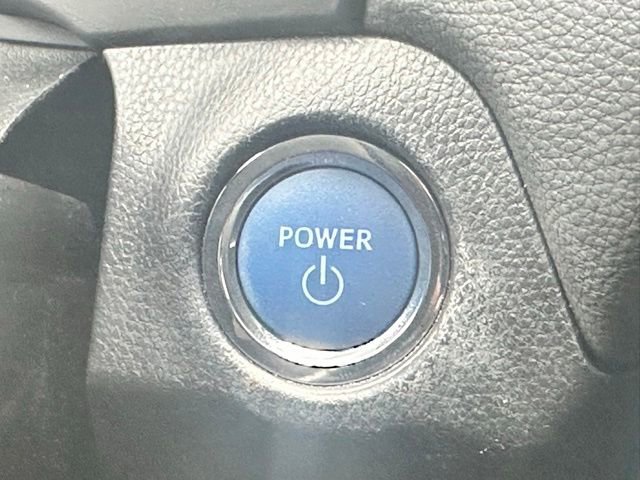 Used 2021 Toyota RAV4 XLE Premium AWD/4WD image 14