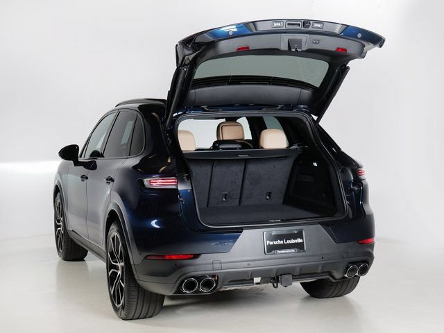 New 2026 Porsche Cayenne AWD/4WD image 32