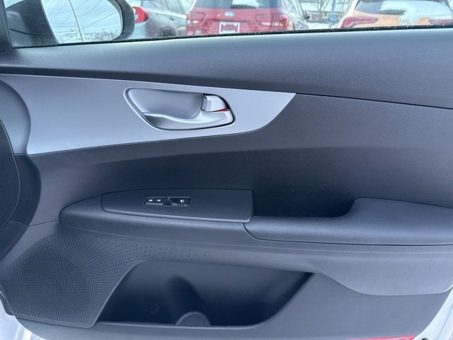 Used 2023 Kia Forte LXS image 39