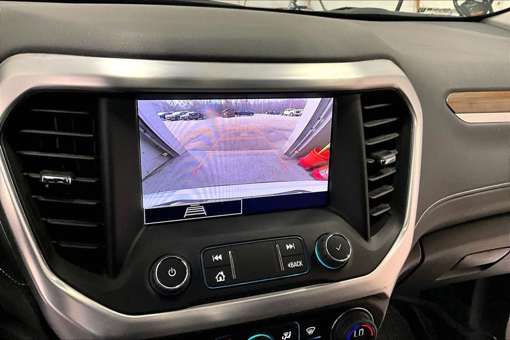 Used 2023 GMC Acadia SLE w/ LPO, Floor Liner Package FWD image 14